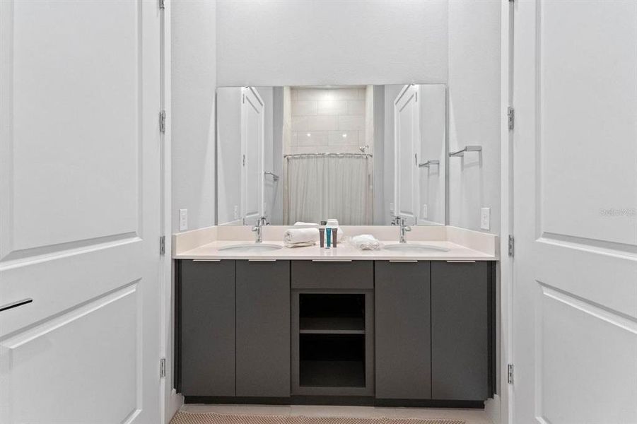 Furnished interior view inside a new home in , Kissimmee (Image 9).