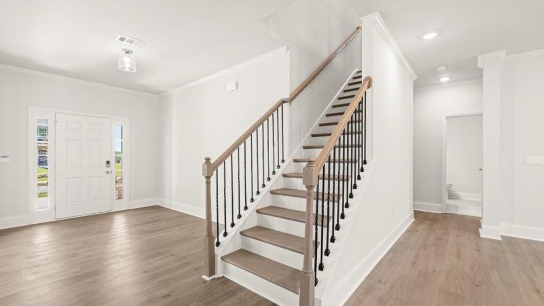 Spacious, unfurnished interior of a new home in Thalley Creek Estates, Cumming (Image 12).