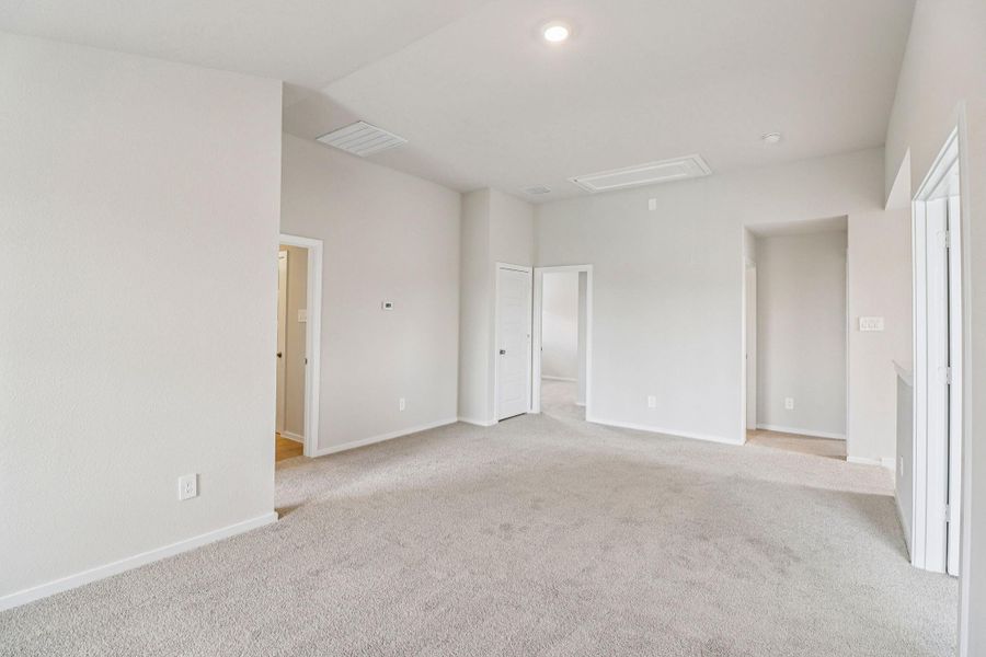 Spacious, unfurnished interior of a new home in Pine Lake Cove - Premier Series, Montgomery (Image 22).