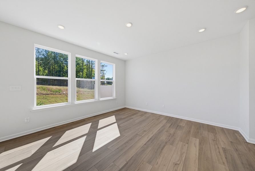 Spacious, unfurnished interior of a new home in Sweetbrier, Durham (Image 17).