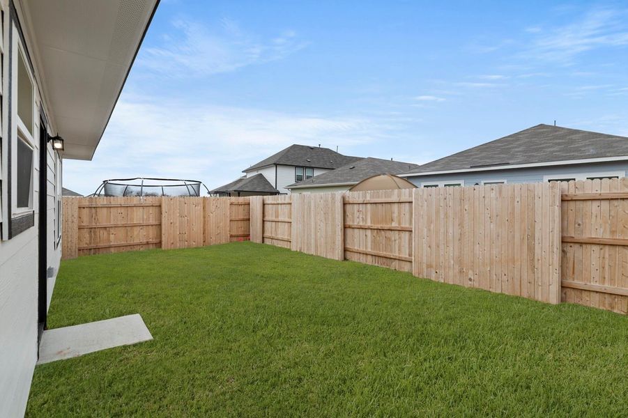 Exterior details and patio area of a home in Hymeadow, Maxwell (Image 3).