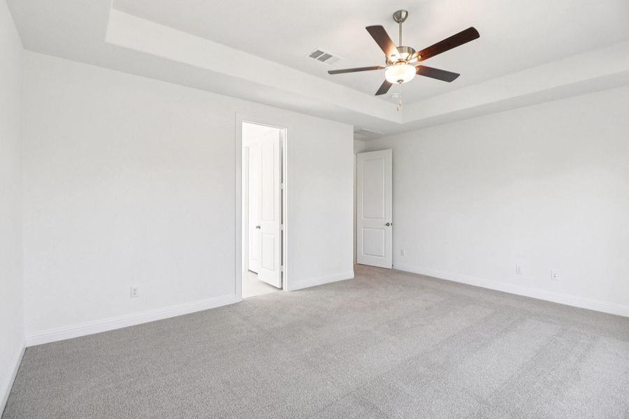 Spacious, unfurnished interior of a new home in Evergreen 60', Conroe (Image 34).