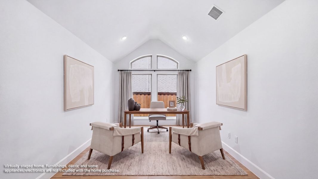Furnished interior view inside a new home in Myrtle Creek, Waxahachie (Image 11).