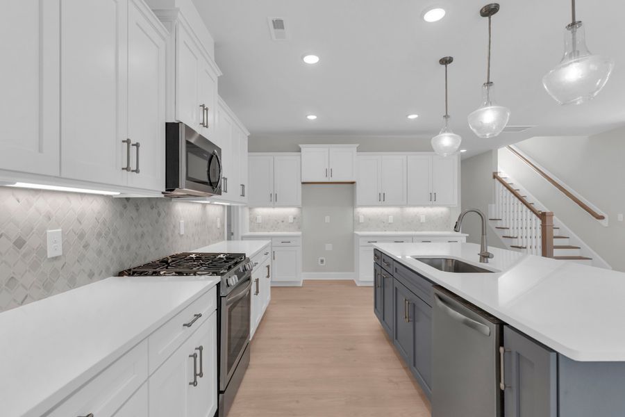 Representative furnished interior of a home built from the The Seagrass by RobuckHomes in East & Mason, Wilmington (Image 10). Representative furnished interior of a home built from the The Seagrass by RobuckHomes in East & Mason, Wilmington (Image 10).