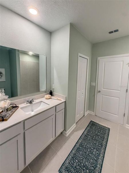 Furnished interior view inside a new home in , Deland (Image 14).