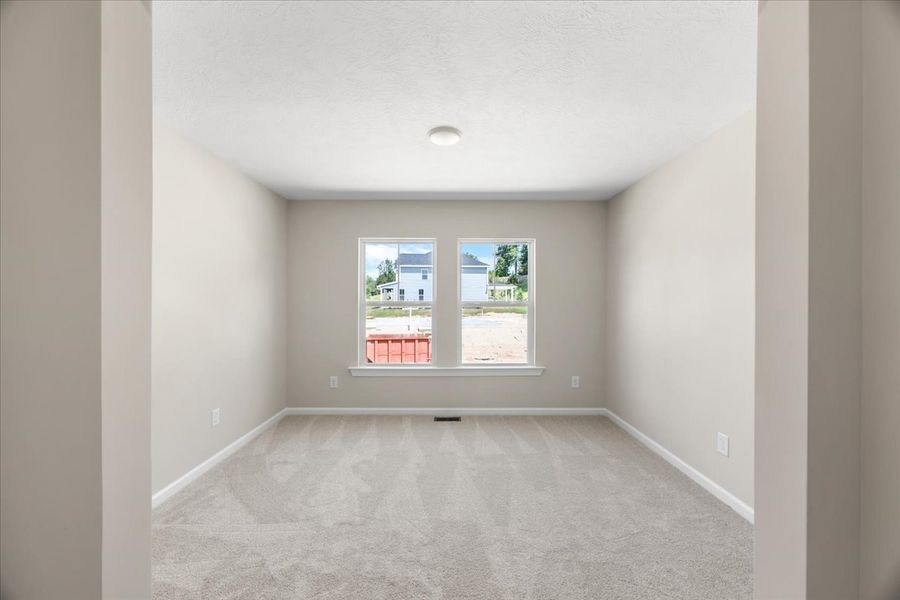 Spacious, unfurnished interior of a new home in Forrest Bluff, North Augusta (Image 26).