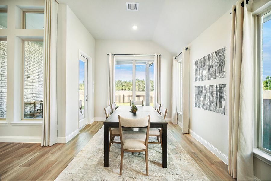 Representative furnished interior of a home built from the McKinney by Beazer Homes in Ellwood: Heritage Collection, Iowa Colony (Image 9). Representative furnished interior of a home built from the McKinney by Beazer Homes in Ellwood: Heritage Collection, Iowa Colony (Image 9).