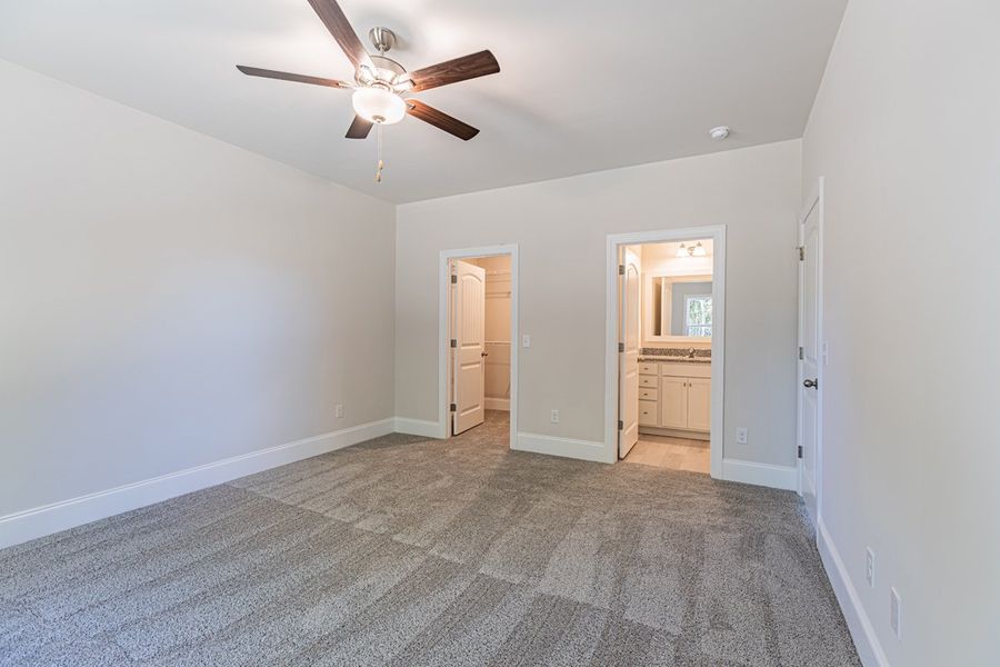 Representative unfurnished interior of a home built from the Habersham II by Great Southern Homes in Old Charleston Acres, Pelion (Image 44).