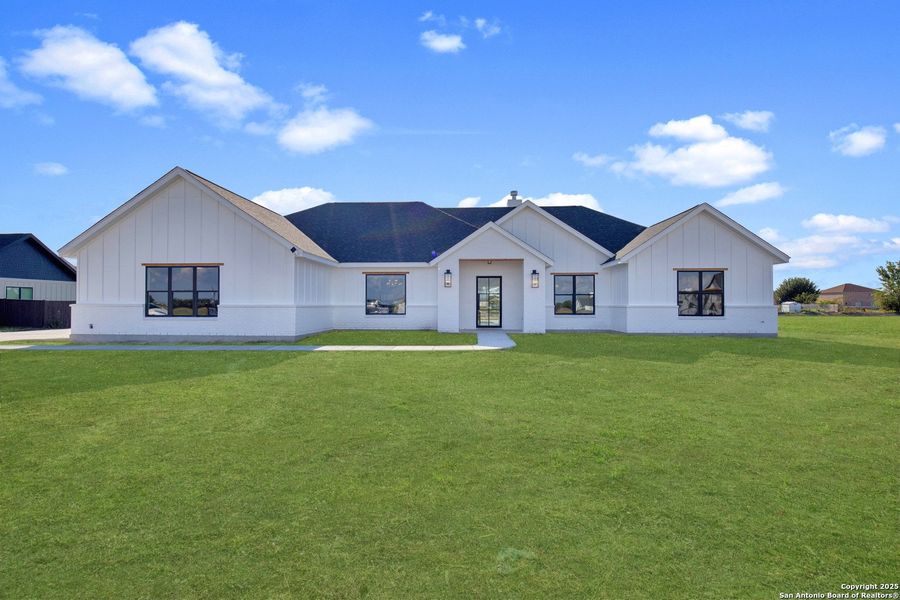 Front exterior of a new home in , Seguin, TX, highlighting curb appeal (Image 2). Front exterior of a new home in , Seguin, TX, highlighting curb appeal (Image 2).