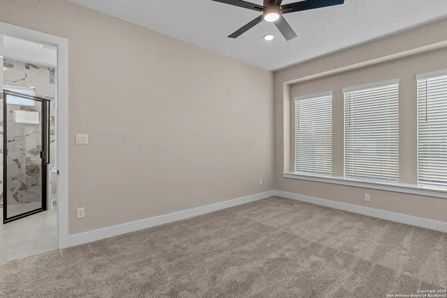 Spacious, unfurnished interior of a new home in Potranco Oaks, Castroville (Image 9). Spacious, unfurnished interior of a new home in Potranco Oaks, Castroville (Image 9).