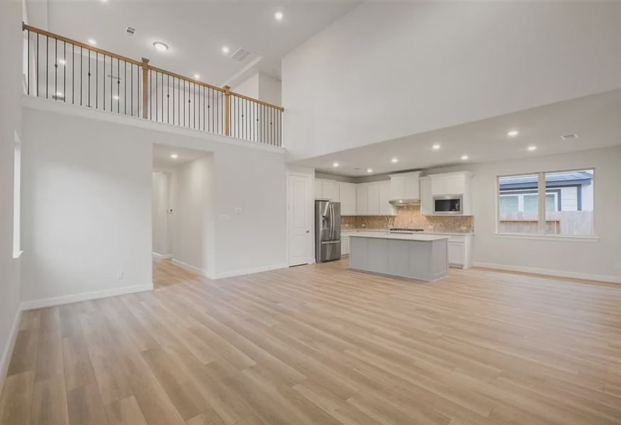 Plan 3039 great room - 8 of 19 Plan 3039 great room - 8 of 19