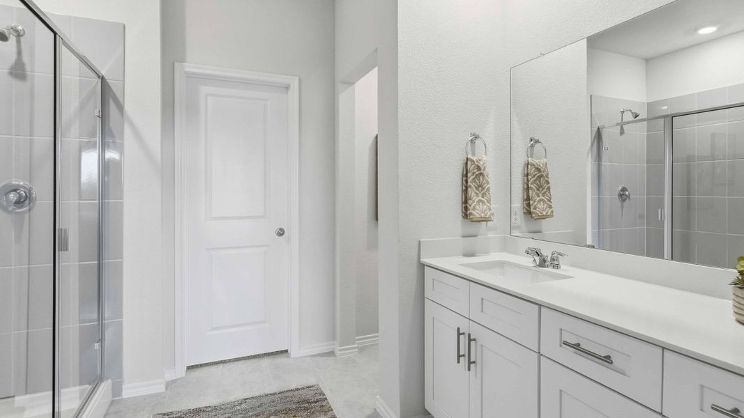 Representative furnished interior of a home built from the HANNA by D.R. Horton in Blaire Lake, Tyler (Image 20). Representative furnished interior of a home built from the HANNA by D.R. Horton in Blaire Lake, Tyler (Image 20).