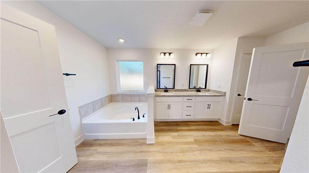 Furnished interior view inside a new home in , Alachua (Image 4).