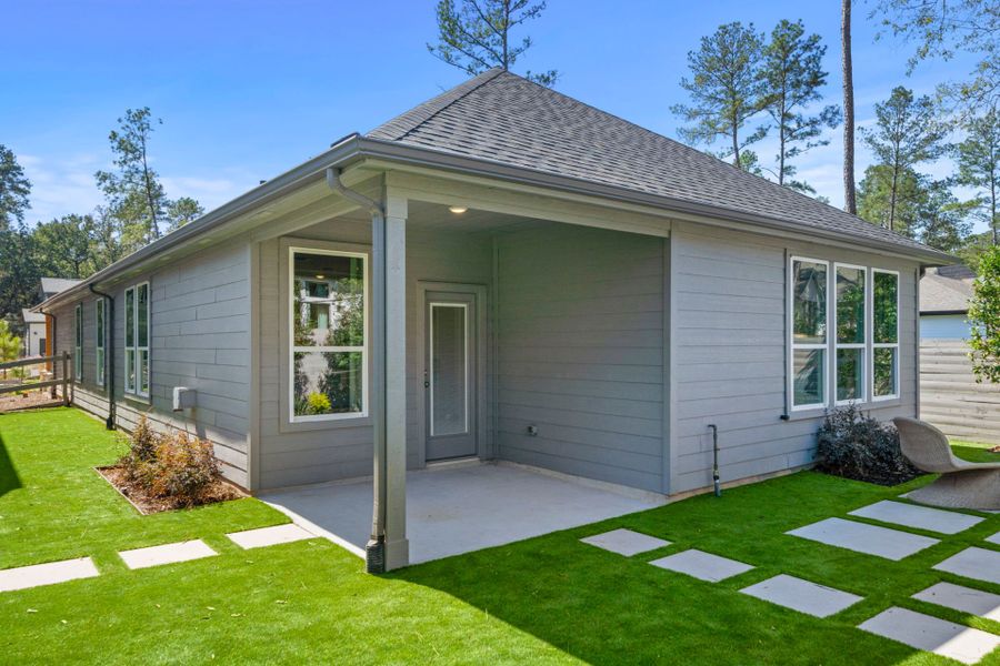 Representative exterior details of a home built from the Lufkin by Pulte Homes in Pulte Homes at Two Step Farm, Montgomery (Image 4). Representative exterior details of a home built from the Lufkin by Pulte Homes in Pulte Homes at Two Step Farm, Montgomery (Image 4).