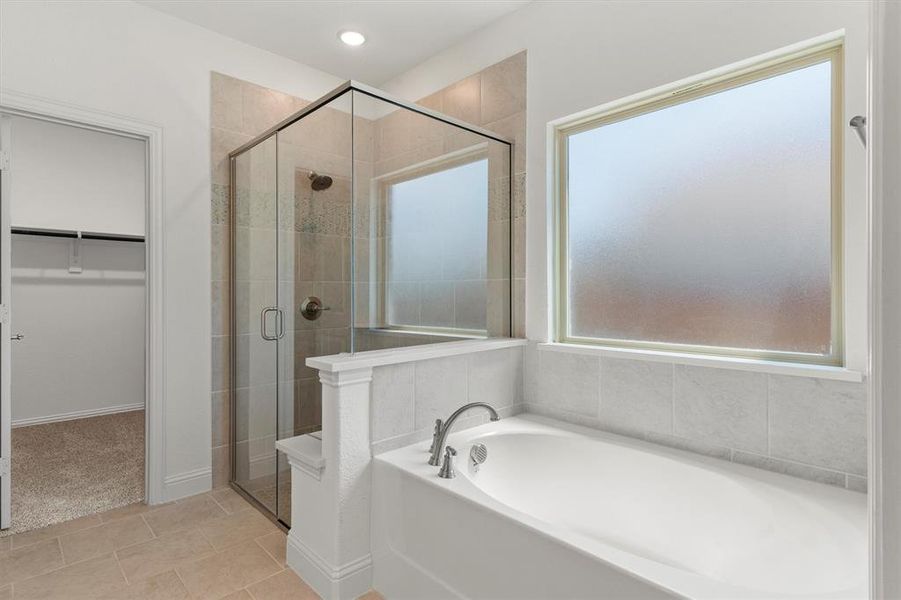 Furnished interior view inside a new home in , Wylie (Image 4).