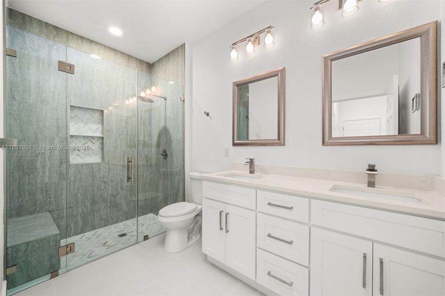 Furnished interior view inside a new home in , Sebring (Image 9).