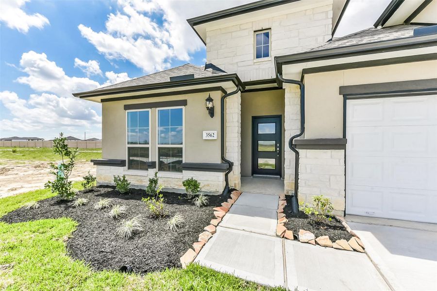 Exterior details and patio area of a home in River Ranch Meadows, Dayton (Image 3).