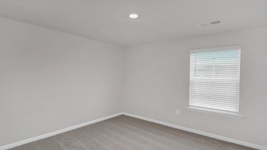 Spacious, unfurnished interior of a new home in Grand Oaks, Columbia (Image 30).