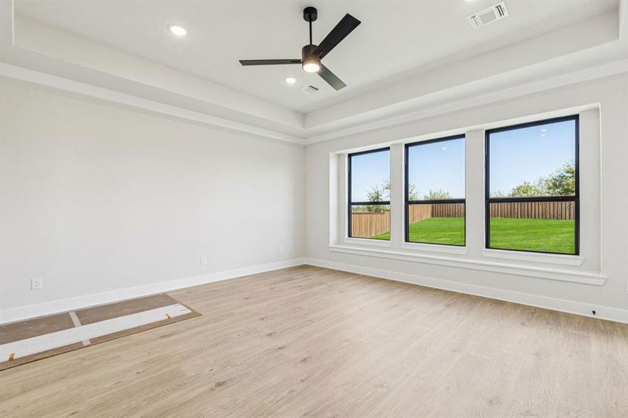 12-2119Verona_012 12-2119Verona_012