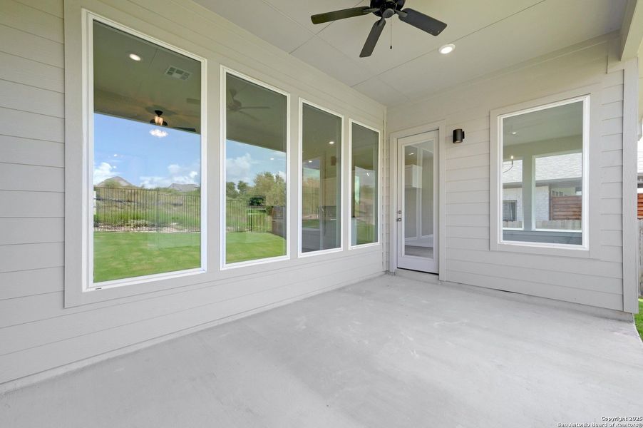 Image 29 of a home in Meyer Ranch.