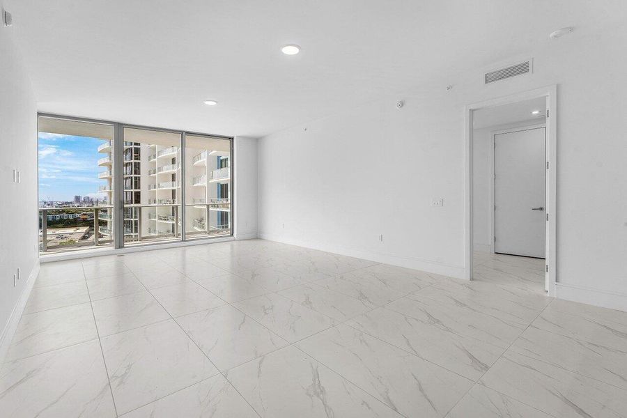 005-220LakeShoreDrive-1415-LakePark-FL-3