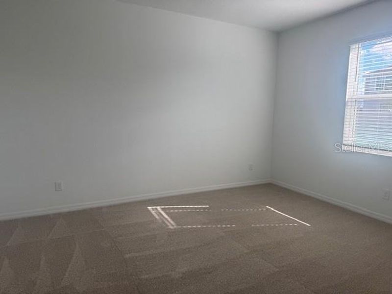 Spacious, unfurnished interior of a new home in Brack Ranch, St. Cloud (Image 6).