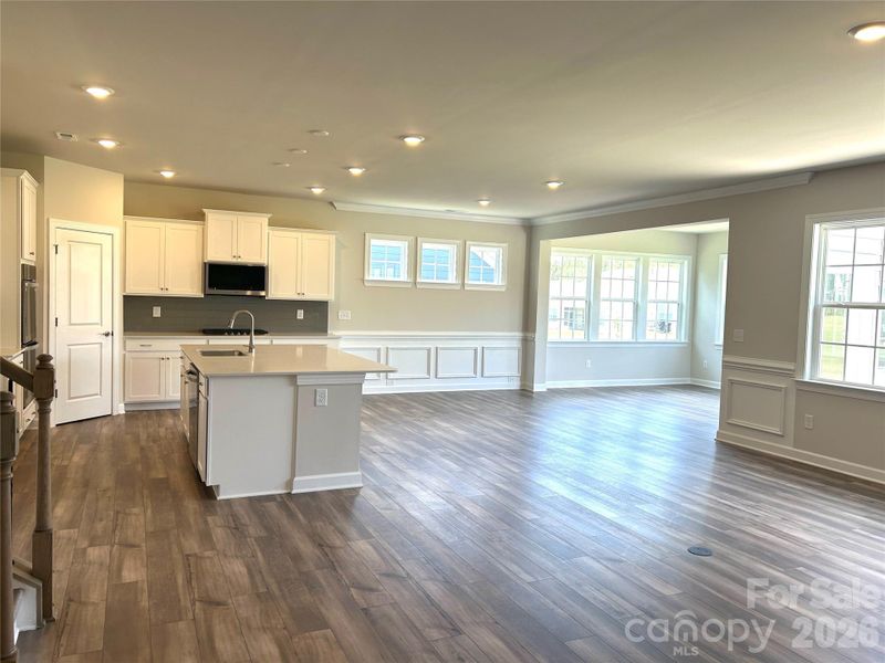 Spacious, unfurnished interior of a new home in Roselyn, Lancaster (Image 11).