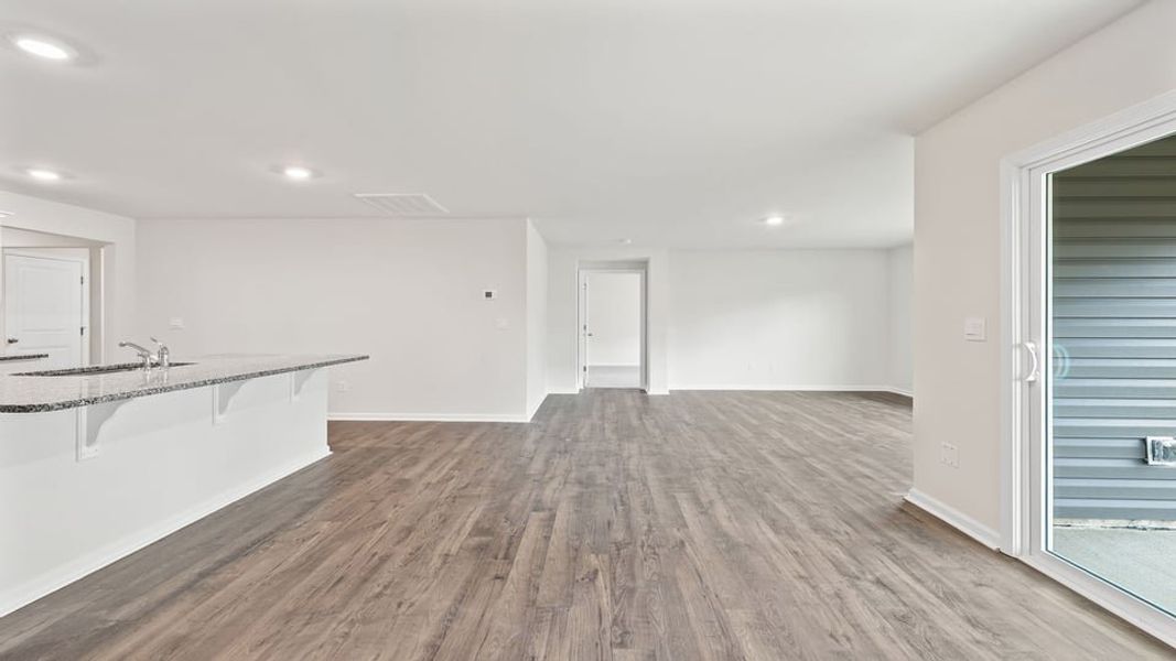 Spacious, unfurnished interior of a new home in Harrier Point, Woodruff (Image 25).