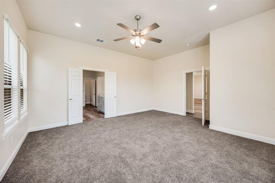 Spacious, unfurnished interior of a new home in , Corsicana (Image 21). Spacious, unfurnished interior of a new home in , Corsicana (Image 21).