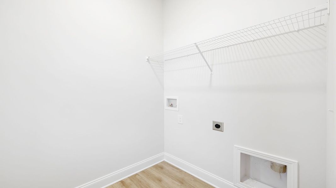 Spacious, unfurnished interior of a new home in Edgewood Estates, Piedmont (Image 28).