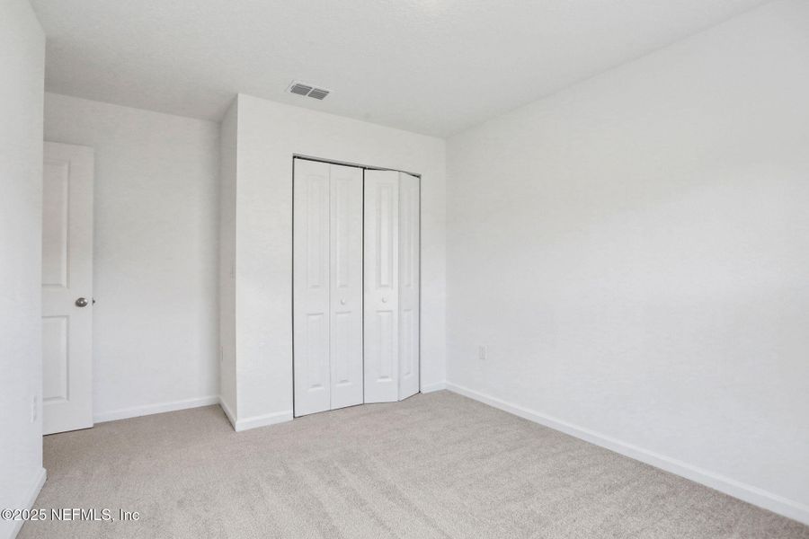 Spacious, unfurnished interior of a new home in Amberly, Green Cove Springs (Image 20).