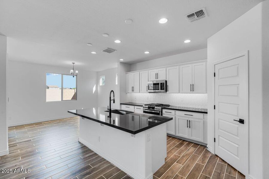 hj-az-phoenix-allen-ranches-discovery-we