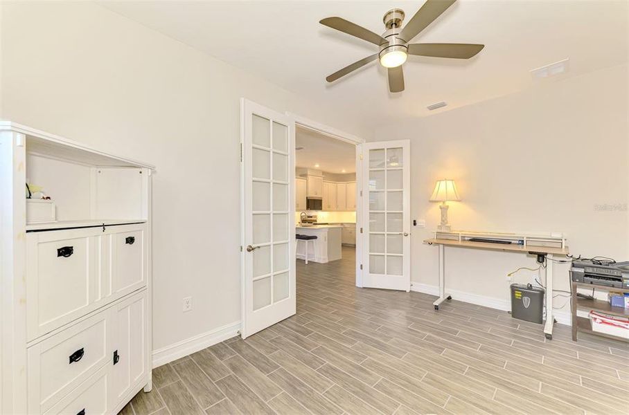 Furnished interior view inside a new home in , Venice (Image 7).