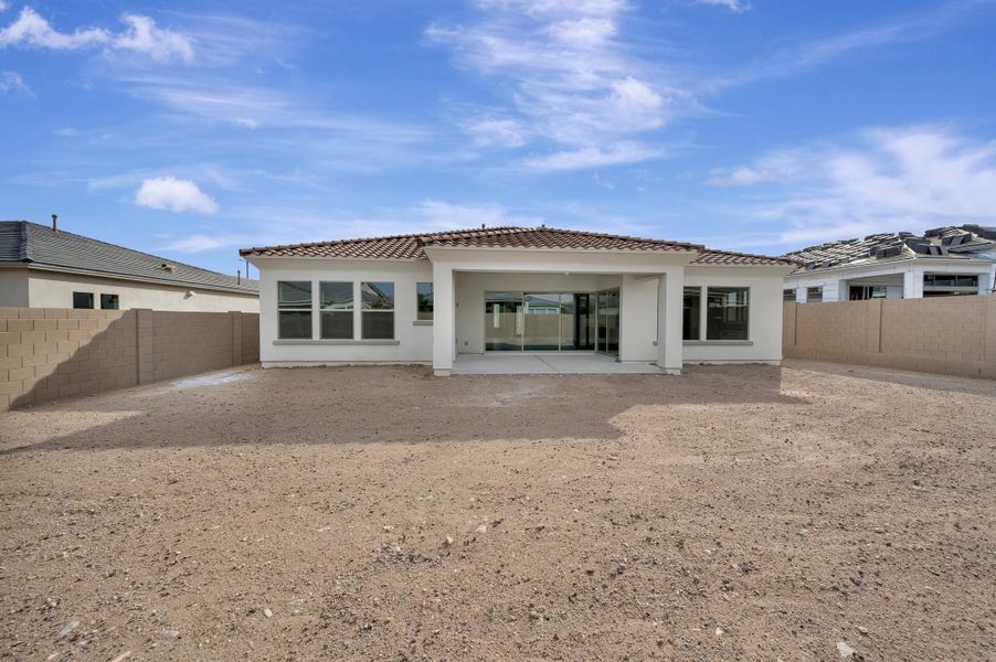Exterior details and patio area of a home in Canyon Views – 70’ Sunrise Series, Litchfield Park (Image 3). Exterior details and patio area of a home in Canyon Views – 70’ Sunrise Series, Litchfield Park (Image 3).
