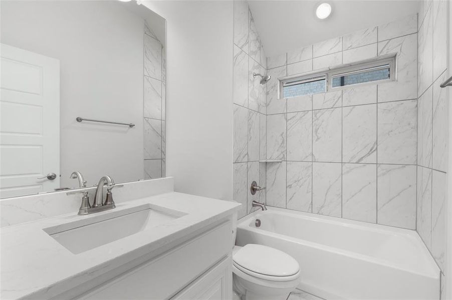 Furnished interior view inside a new home in Creekview Meadows, Pilot Point (Image 5).