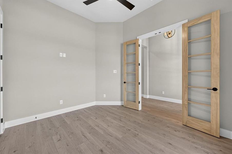 Spacious, unfurnished interior of a new home in Coyote Crossing, Godley (Image 30).