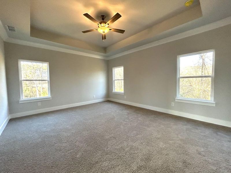 Spacious, unfurnished interior of a new home in Red Bird Manor, Jefferson (Image 24).