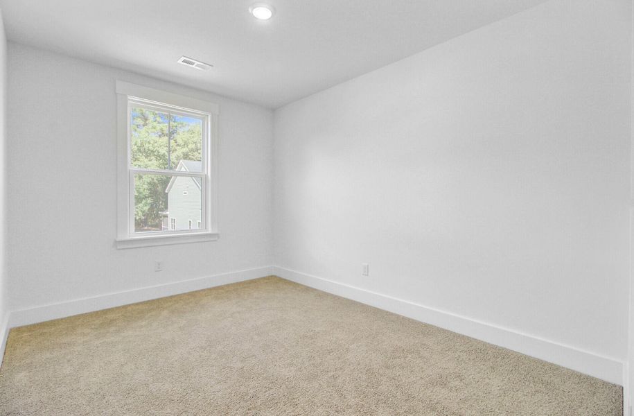 Spacious, unfurnished interior of a new home in , Charleston (Image 12).