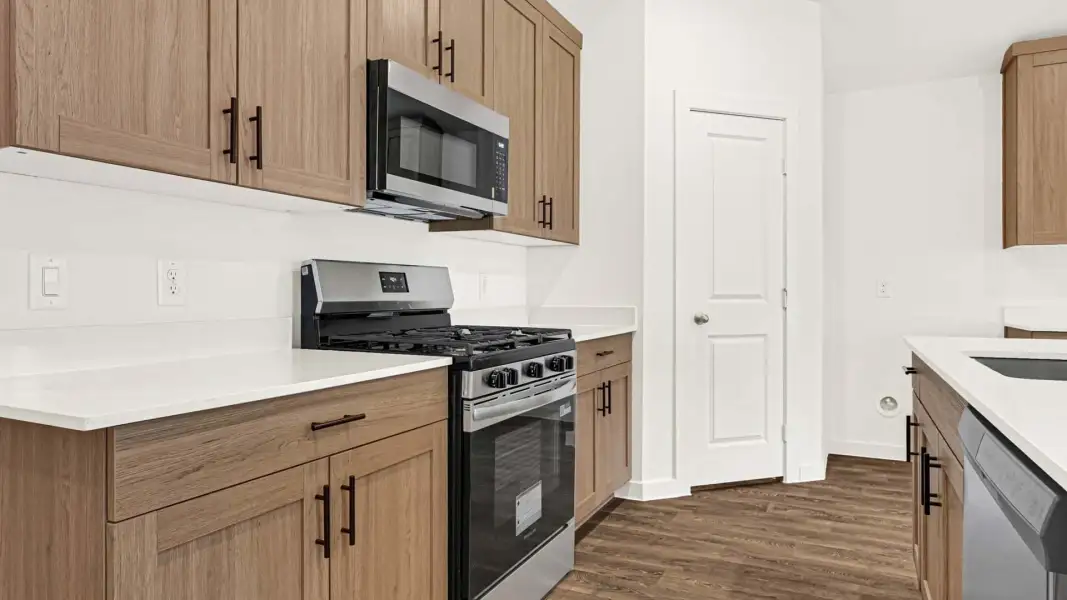 Furnished interior view inside a new home in Holly Ridge, Rosenberg (Image 5).