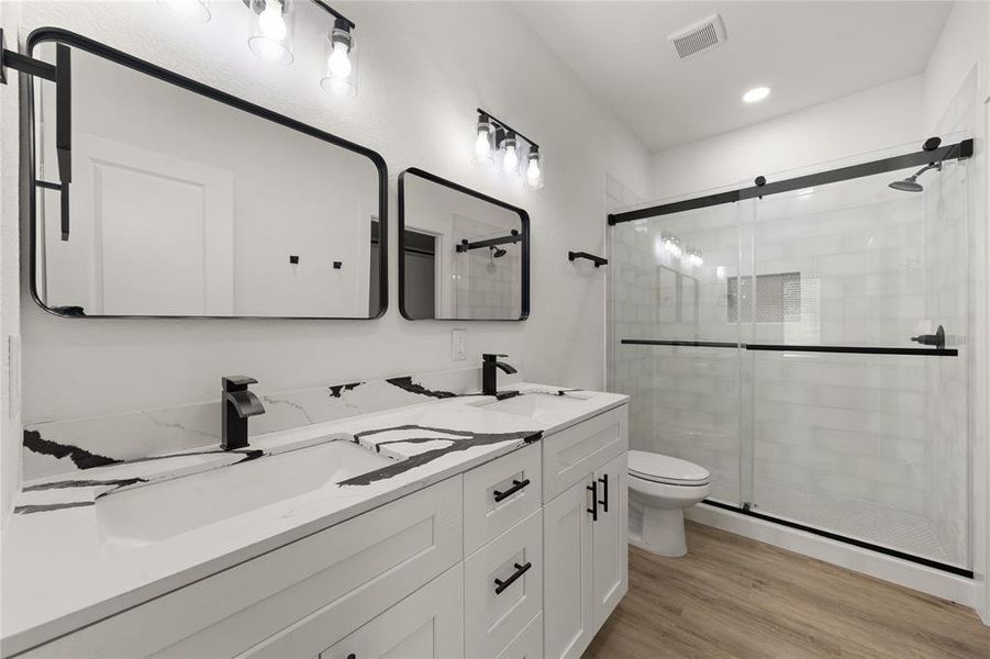 Furnished interior view inside a new home in , Waco (Image 7).