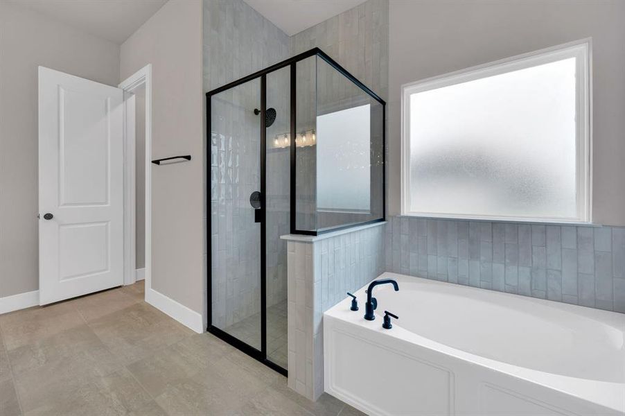 Furnished interior view inside a new home in Springside Estates II, Waxahachie (Image 12). Furnished interior view inside a new home in Springside Estates II, Waxahachie (Image 12).