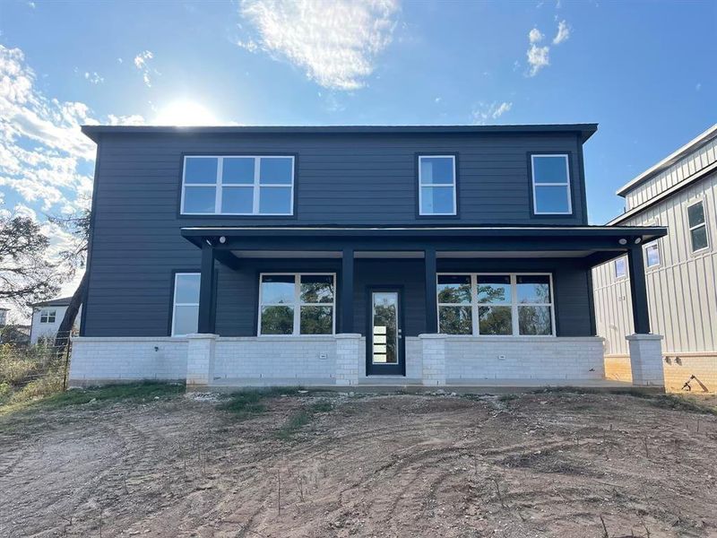 Exterior details and patio area of a home in , Dallas (Image 13).