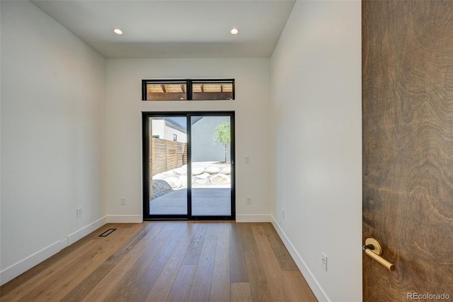 Spacious, unfurnished interior of a new home in , Buena Vista (Image 18).