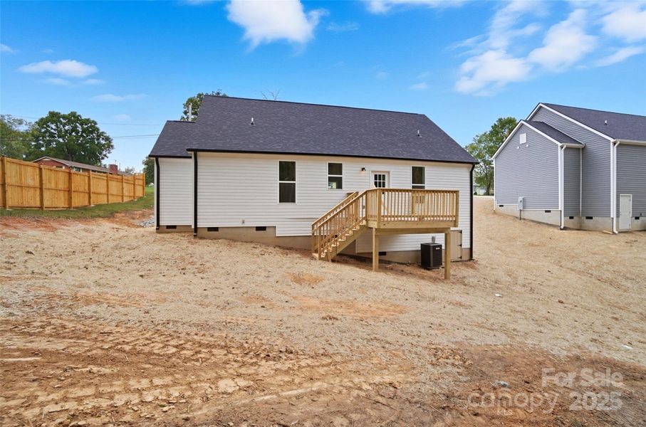 Back Yard - Lots of Open Space