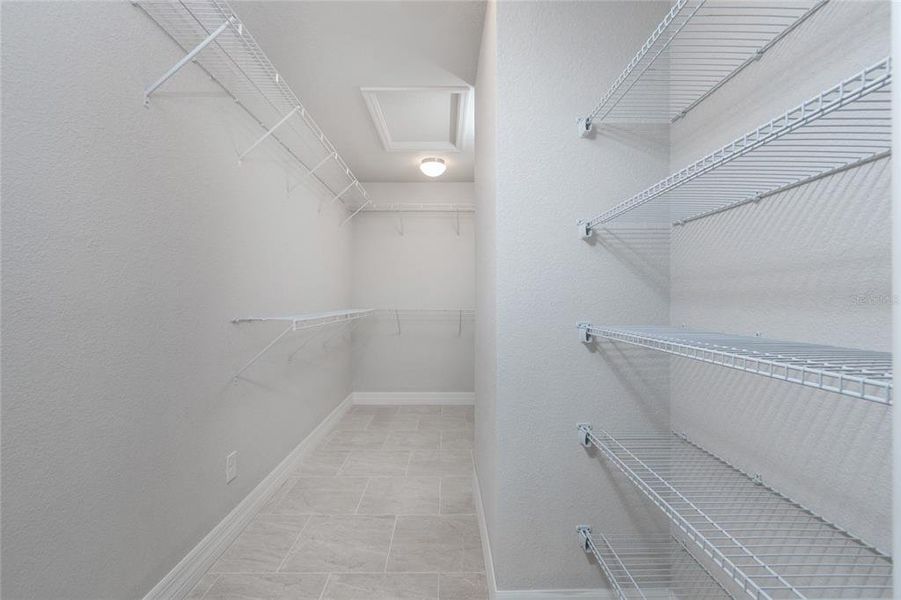 Spacious, unfurnished interior of a new home in , North Port (Image 20).