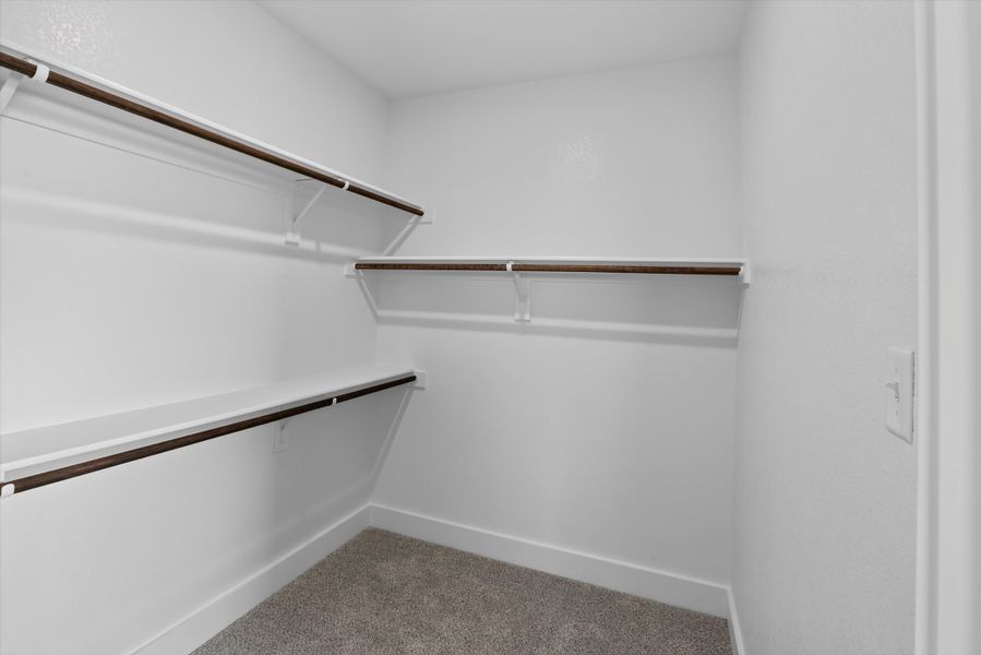Spacious, unfurnished interior of a new home in Coyote Crossing, Godley (Image 32).
