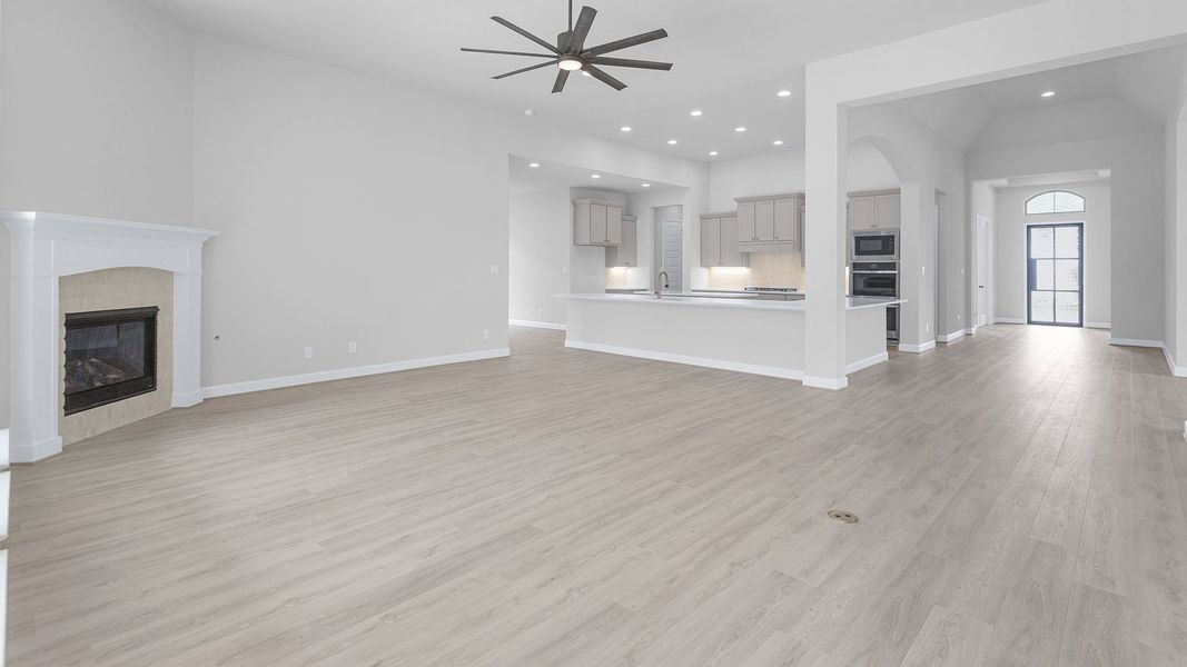 Spacious, unfurnished interior of a new home in Evergreen, Conroe (Image 20). Spacious, unfurnished interior of a new home in Evergreen, Conroe (Image 20).