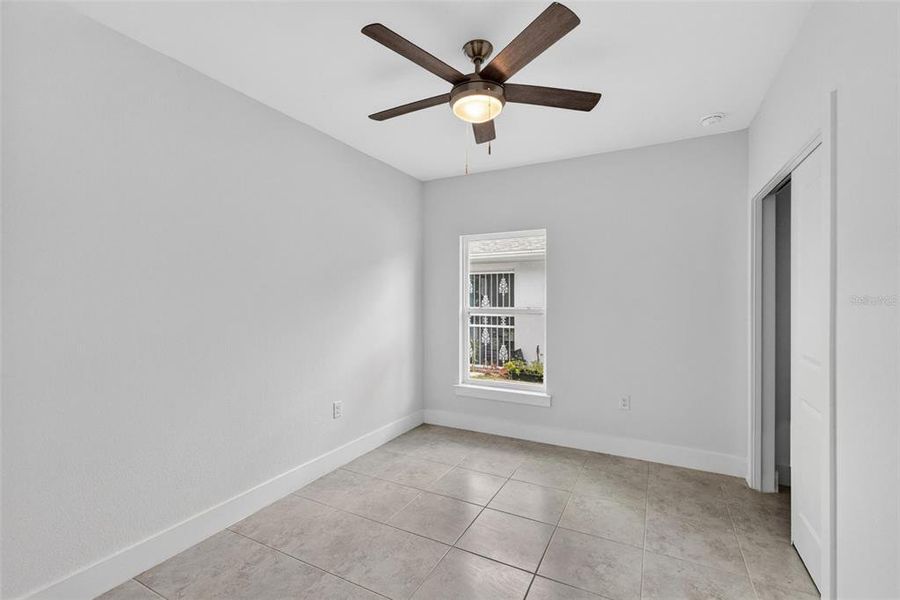 Spacious, unfurnished interior of a new home in , Port Charlotte (Image 33).