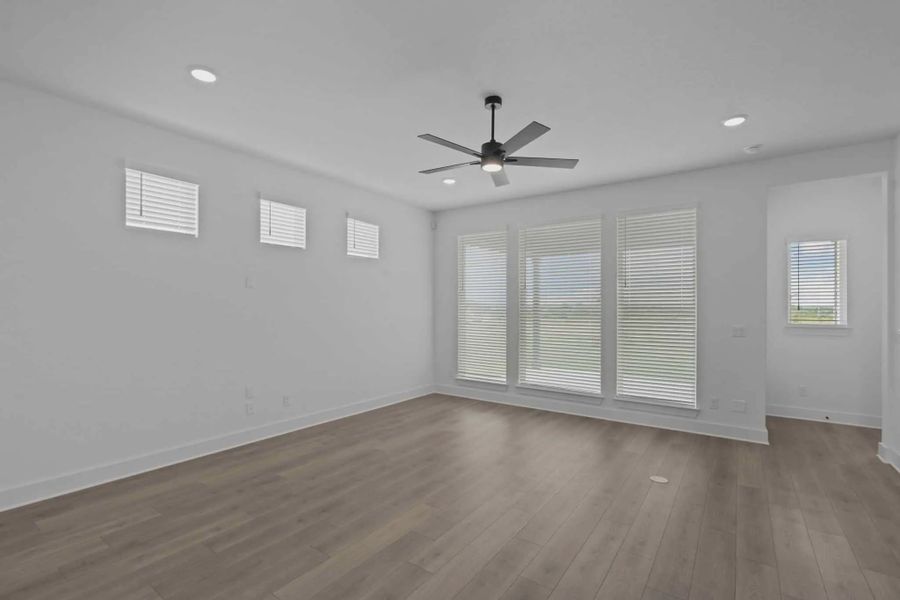 Representative unfurnished interior of a home built from the Cohen by Chesmar Homes in Sienna Lakes, San Antonio (Image 6).