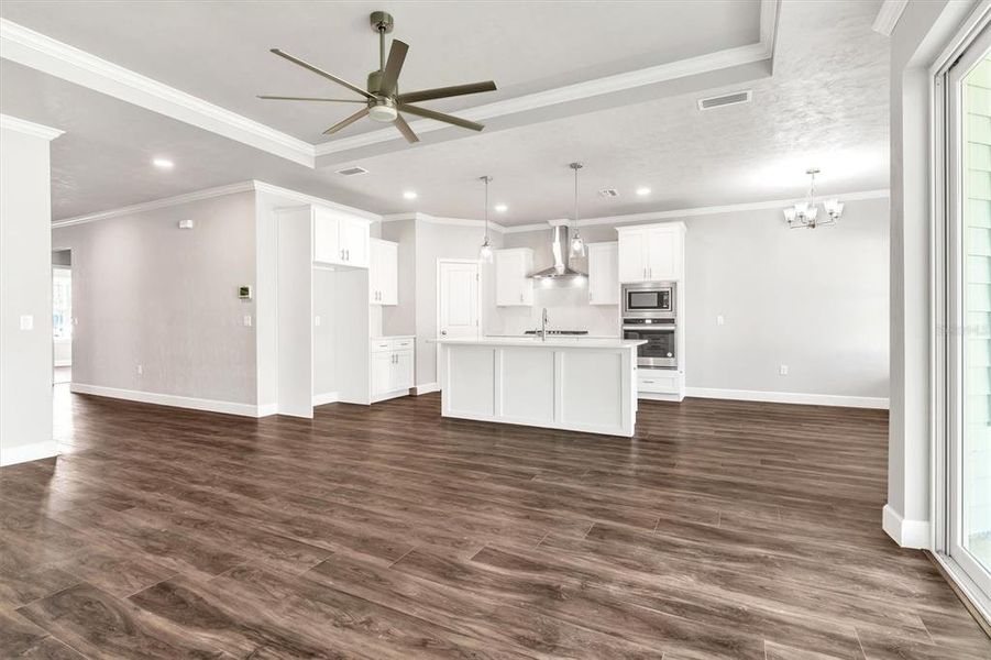 Spacious, unfurnished interior of a new home in Grand Oaks, Gainesville (Image 23).
